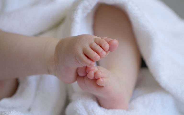 pieds de bébé