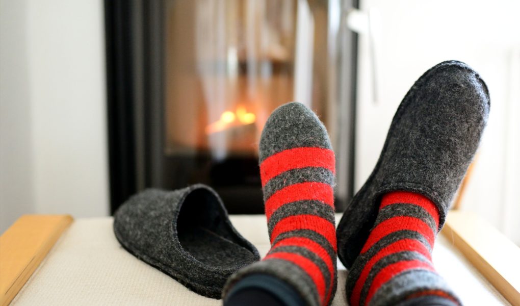 Chaussettes et chaussons chauffants : pourquoi les adopter au