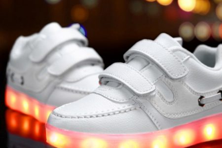 chaussures lumineuses pour enfants