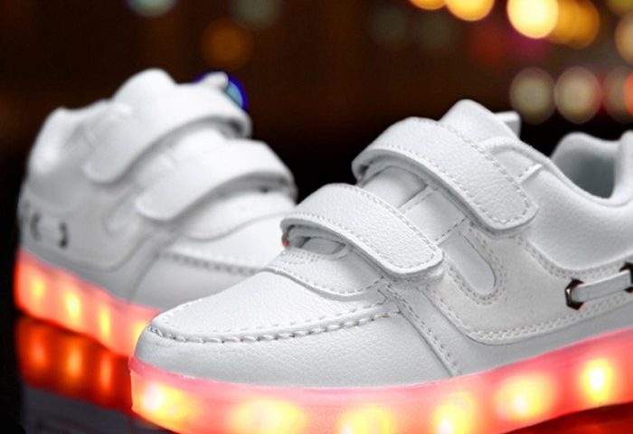 chaussures lumineuses pour enfants